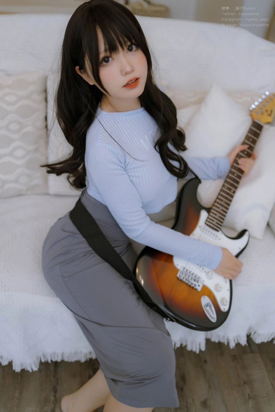 Nyako喵子 - 吉他妹妹 连衣裙 [71P1V-712M]