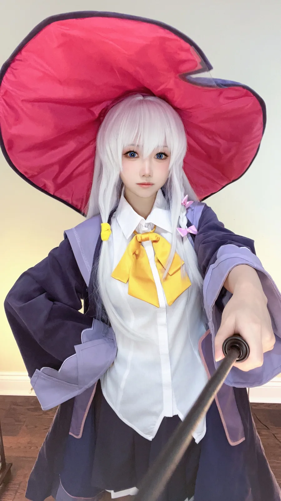 小木曾AYA - 魔女之旅 伊蕾娜自拍