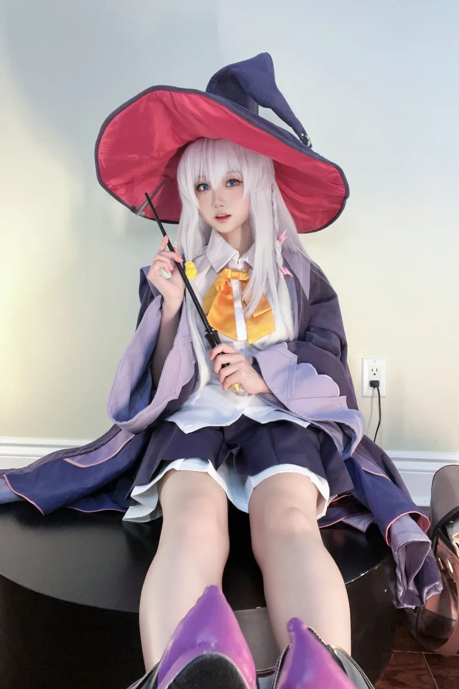 小木曾AYA - 魔女之旅 伊蕾娜自拍