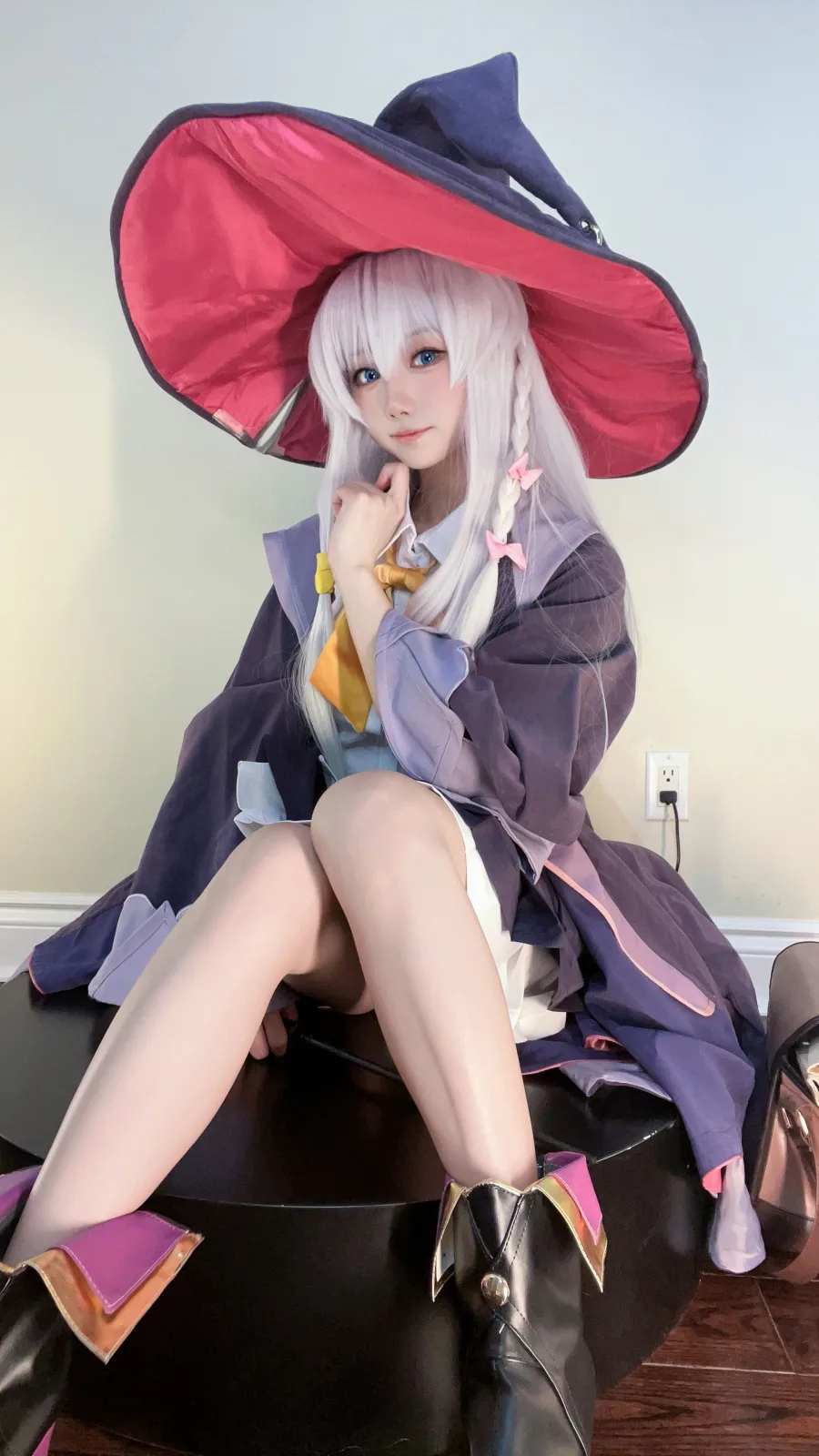 小木曾AYA - 魔女之旅 伊蕾娜自拍